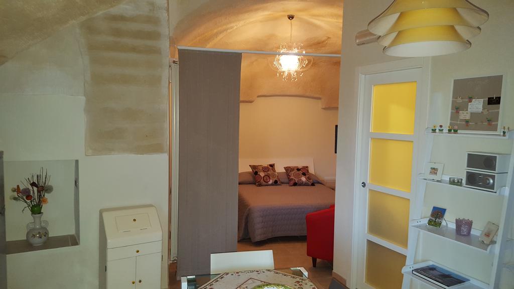 マテーラ カーサ イル グーフォ エ ラ プーパヴィラ 部屋 写真